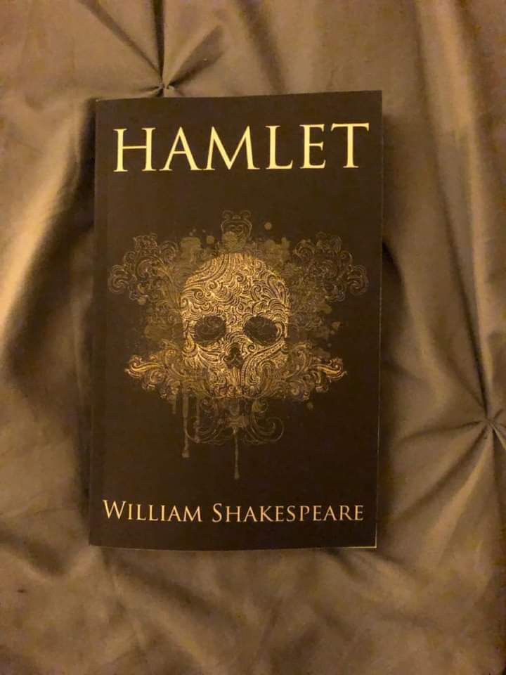 Understanding Hamlet: A Critical Analysis of Shakespeare’s Iconic Work